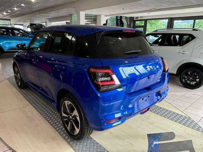 Usata Suzuki Swift 83 CV (61 kW) 2024 Blu azzorre met. Utilitaria