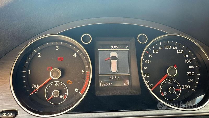 Usata VW Passat 105 CV (77 kW) 2013 Grigio Station wagon