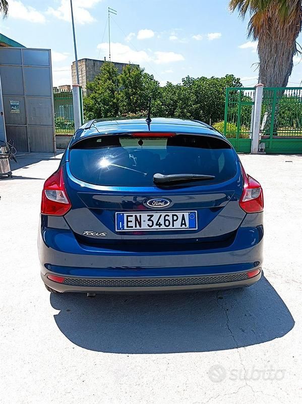 Usata Ford Focus Titanium 2012 Blu Berlina