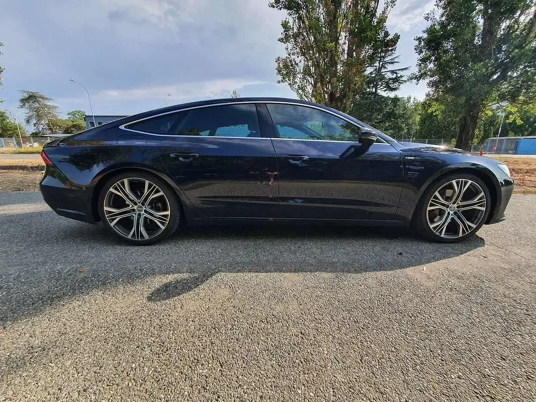 Usata Audi A7 Sportback Ambiente 286 CV (210 kW) 2018 Blu/azzurro Utilitaria