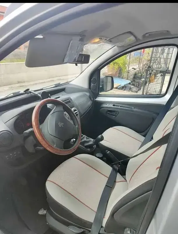 Usata Peugeot TePee Style 75 CV (55 kW) 2015 Argento Station wagon