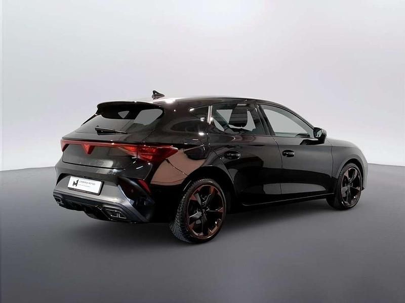 Usata Cupra Leon 150 CV (110 kW) 2024 Nero midnight Berlina