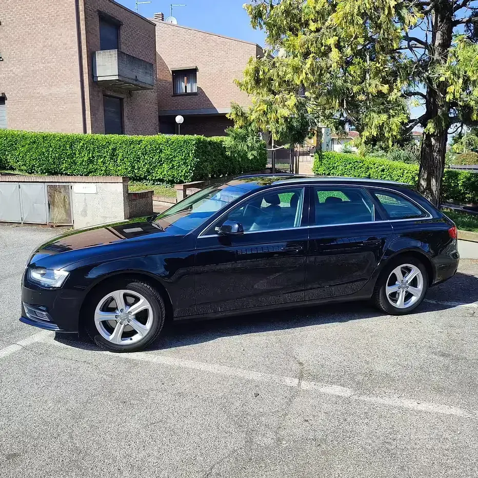 Usata Audi A4 143 CV (105 kW) 2013 Nero Station wagon