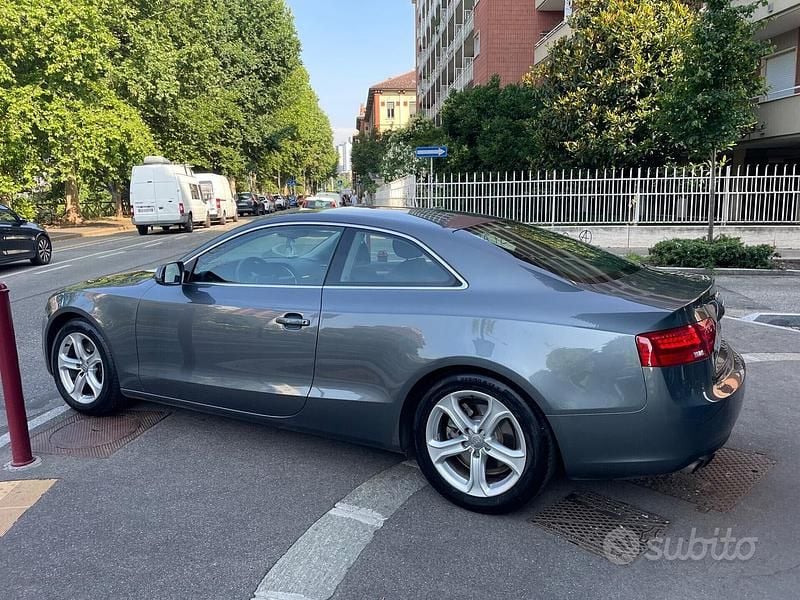 Usata Audi A5 Ambiente 211 CV (155 kW) 2012 Grigio Coupé