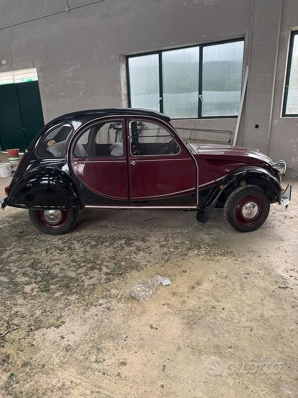 Usata Citroën 2CV Charleston 29 CV (21 kW) 1982 Rosso Berlina