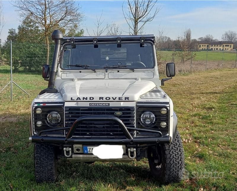 Usata Land Rover Defender 122 CV (89 kW) 2002 Bianco SUV