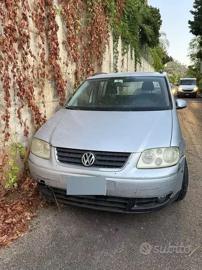Usata VW Touran 140 CV (102 kW) 2006 Grigio Monovolume