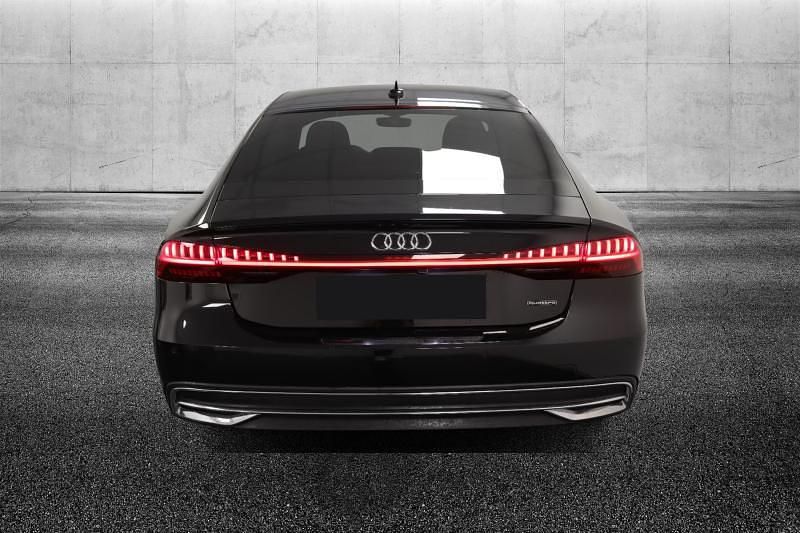 Usata Audi A7 Comfort 245 CV (180 kW) 2024 Nero metallizzato Berlina