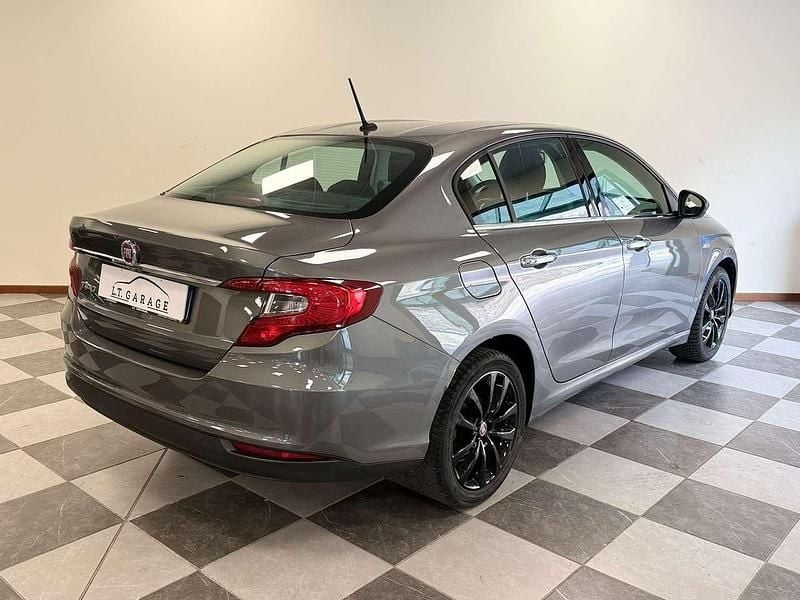 Usata Fiat Tipo Opening Edition 120 CV (88 kW) 2016 Grigio Berlina