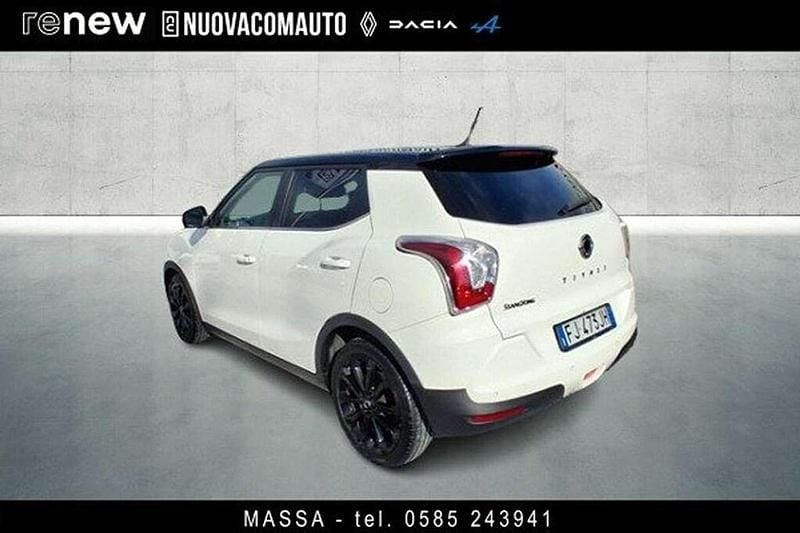 Usata Ssangyong (KGM) Tivoli 116 CV (85 kW) 2017 Bianco SUV