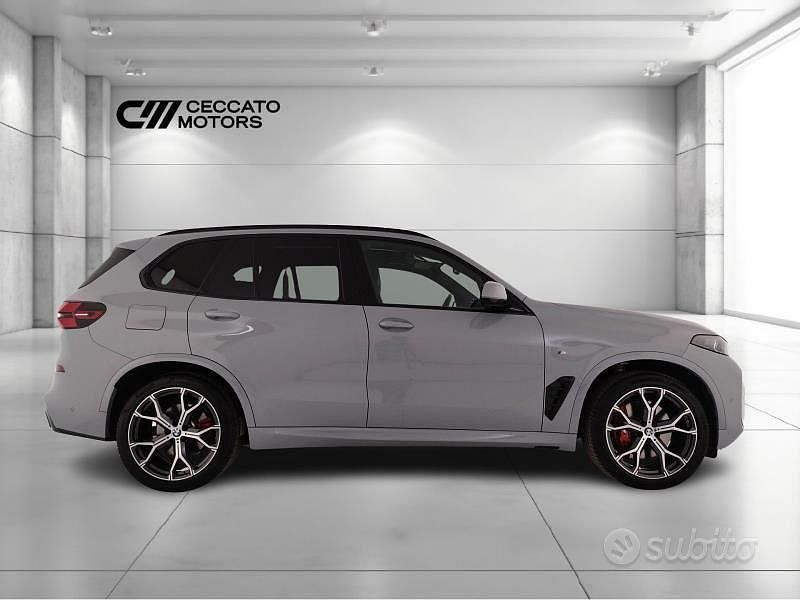 Usata BMW X5 Comfort Edition 298 CV (219 kW) 2024 Nero SUV