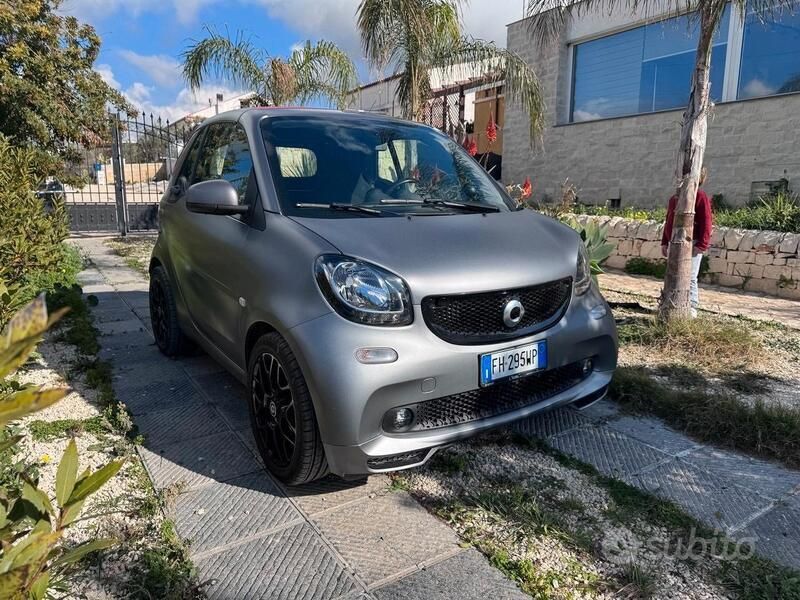 Usata 2017 Smart ForTwo Coupé Utilitaria | 12.900 € - Immagine 1/4