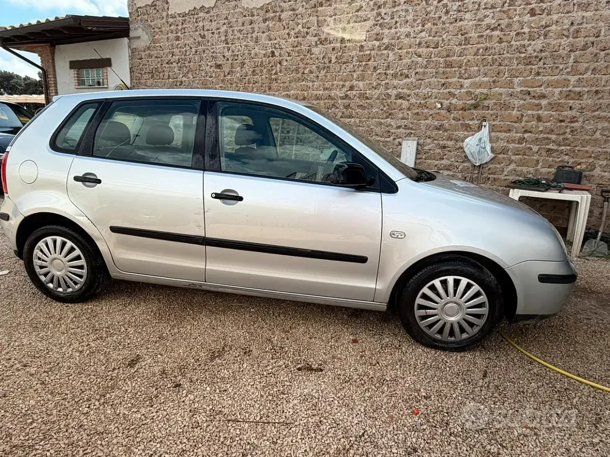 Usata VW Polo 64 CV (47 kW) 2002 Grigio Berlina