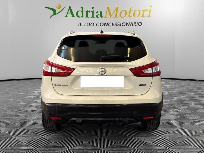 Gebraucht Nissan Qashqai 360º 131 PS (96 kW) 2015 Weiß SUV