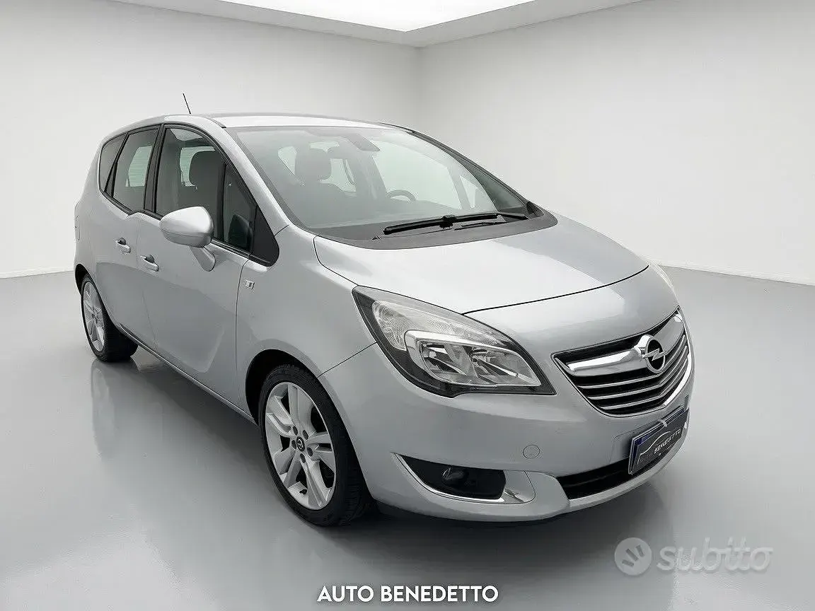 Usata Opel Meriva Cosmo 110 CV (80 kW) 2015 Grigio Monovolume