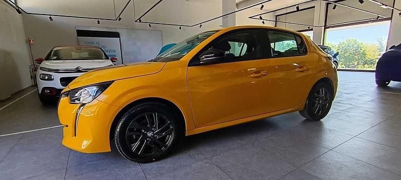 Begagnad Peugeot 208 Active 102 HK (75 kW) 2022 Halvkombi