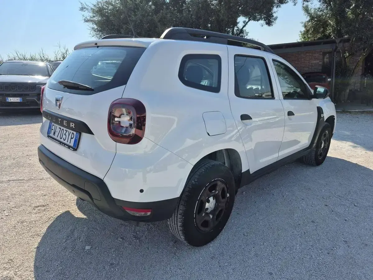 Usata Dacia Duster Essentiel 116 CV (85 kW) 2019 Bianco SUV