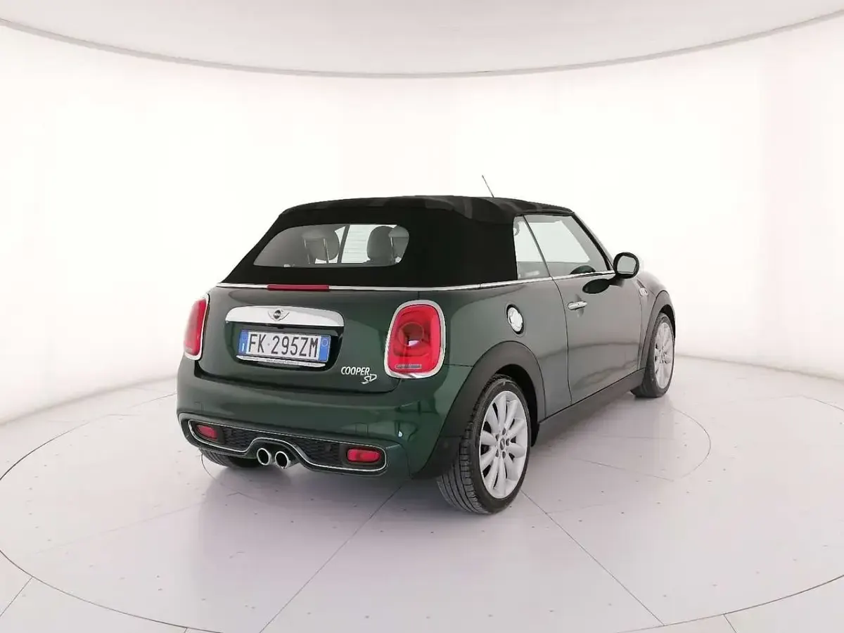 Usata Mini Cooper SD Cabriolet 170 CV (125 kW) 2017 Verde Cabrio