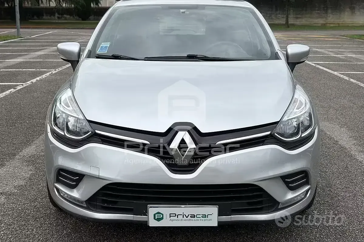 Usata Renault Clio 90 CV (66 kW) 2019 Grigio Utilitaria