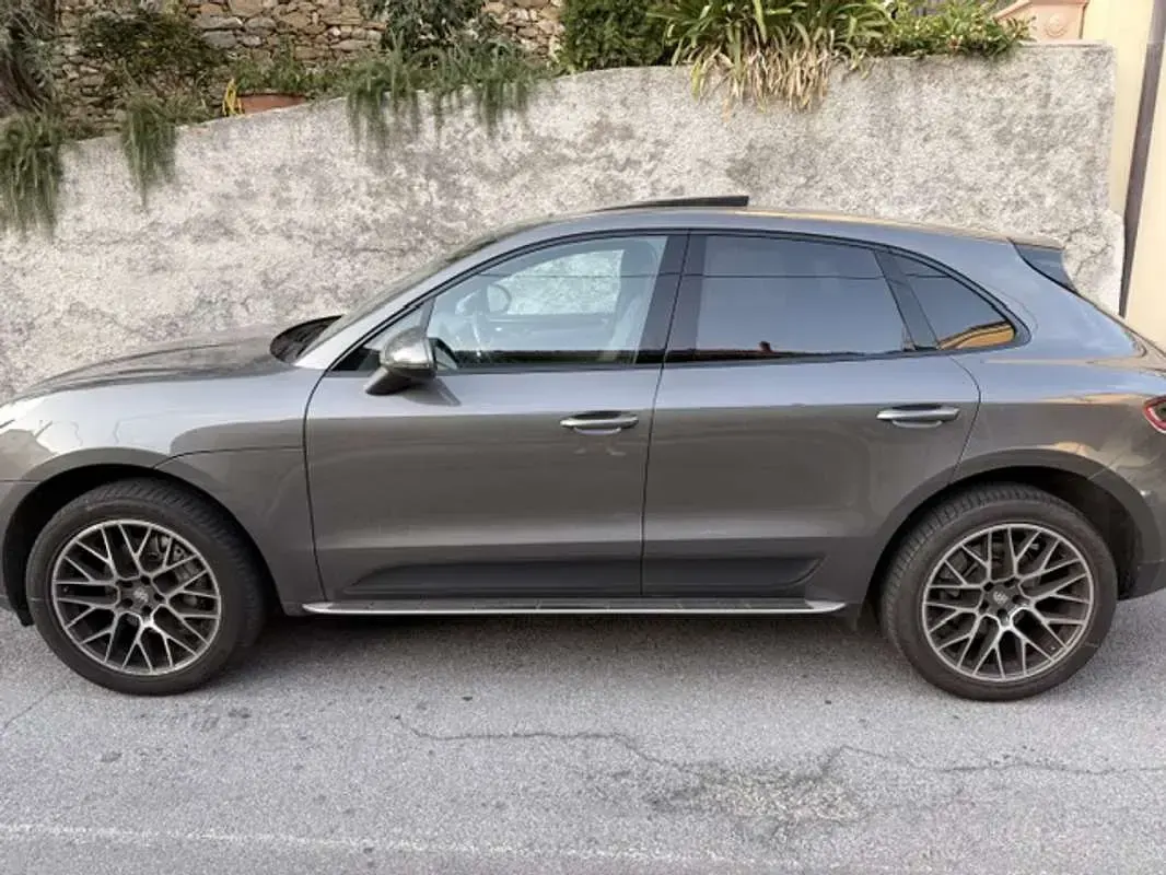 Usata Porsche Macan 250 CV (183 kW) 2015 Grigio SUV