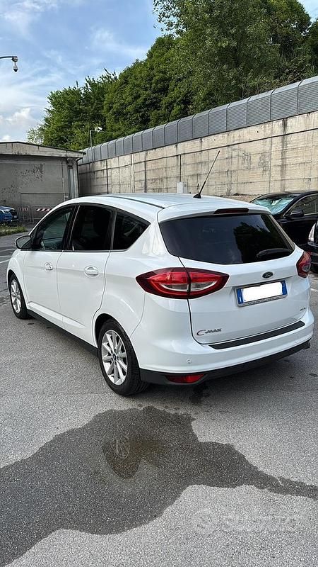 Usata Ford C-MAX Titanium 95 CV (69 kW) 2015 Bianco Monovolume