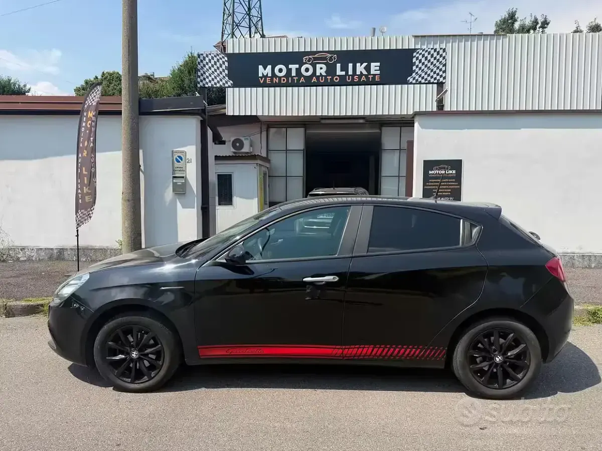 Usata Alfa Romeo Giulietta Super 120 CV (88 kW) 2018 Nero Utilitaria