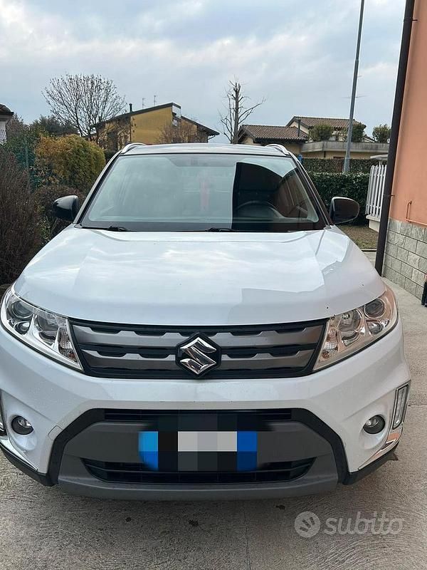 Usata Suzuki Vitara 120 CV (88 kW) 2016 Bianco SUV