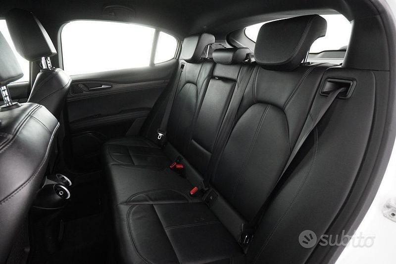 Usata Alfa Romeo Stelvio Ti 210 CV (154 kW) 2023 Bianco SUV