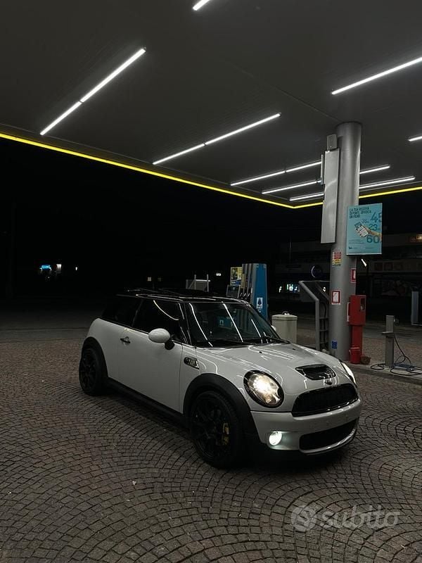 Usata Mini Cooper S 230 CV (169 kW) 2010 Grigio Utilitaria