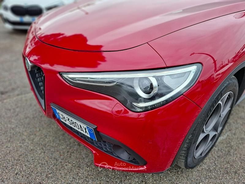 Usata Alfa Romeo Stelvio Sprint 190 CV (139 kW) 2020 Rosso SUV