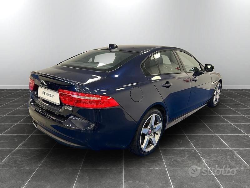 Occasion Jaguar XE R-Sport 180 ch (132 kW) 2017 Berline