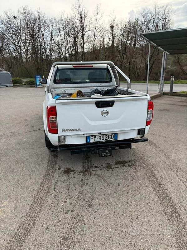 Usata Nissan Navara 2017 Bianco Pick-up