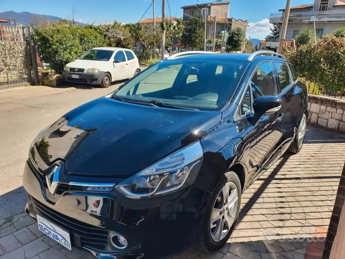 Usata Renault Clio 75 CV (55 kW) 2015 Nero Station wagon