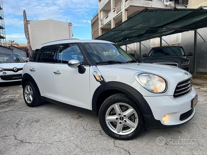 Bianco Usata 2014 Mini One Countryman SUV | 8500 € (Ottimo prezzo) - Immagine 1/4