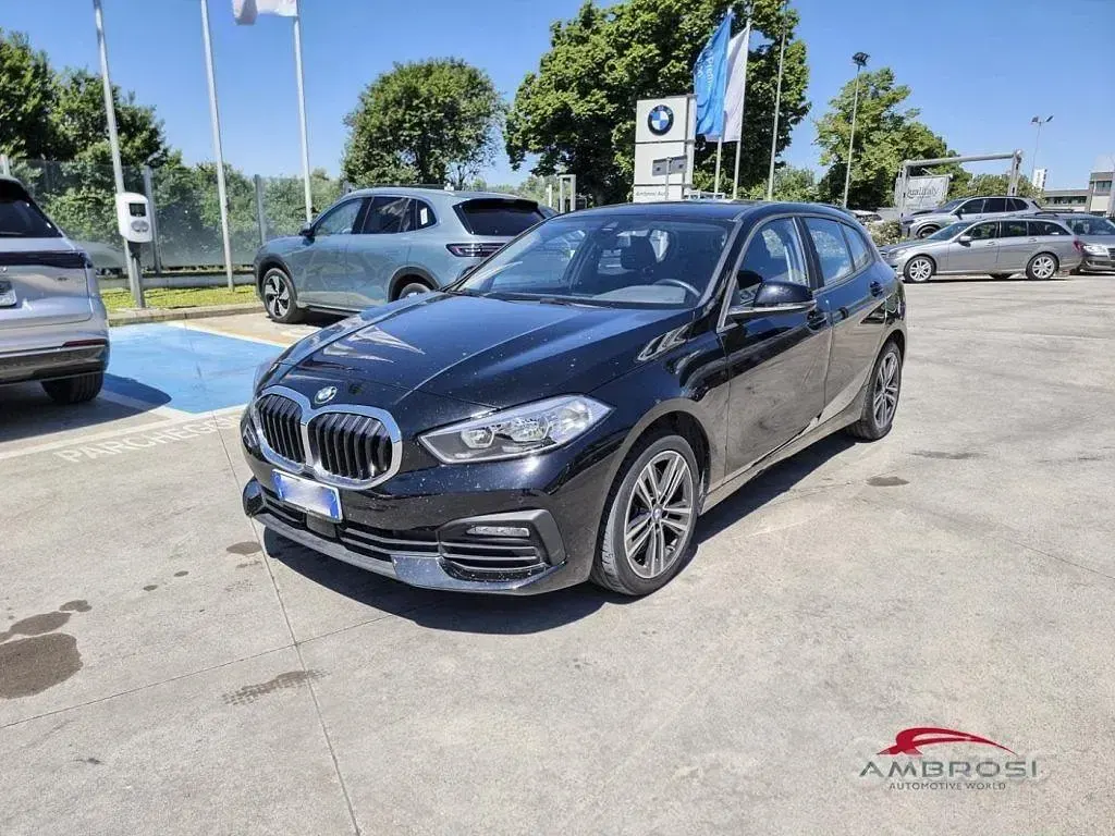 Usata BMW 120 Advantage 190 CV (139 kW) 2022 Utilitaria
