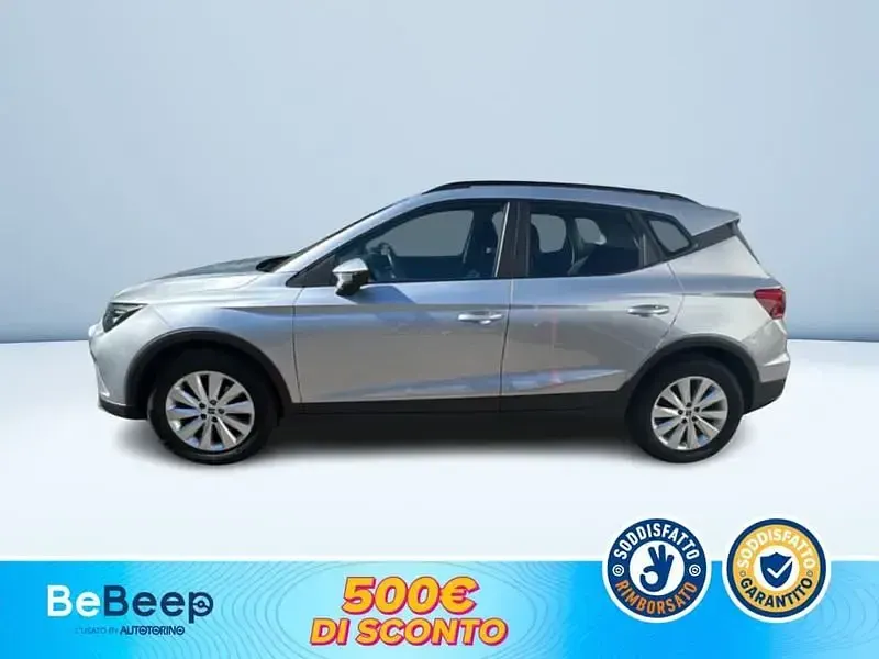 Usado Seat Arona Style 95 CV (69 kW) 2024 Plateado SUV