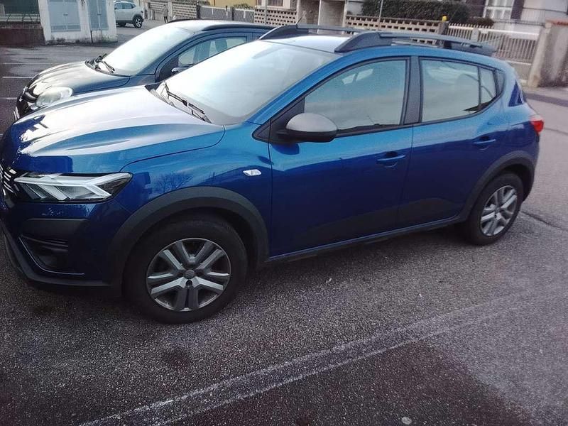 Usata Dacia Sandero Comfort 101 CV (74 kW) 2023 Blu/azzurro Berlina