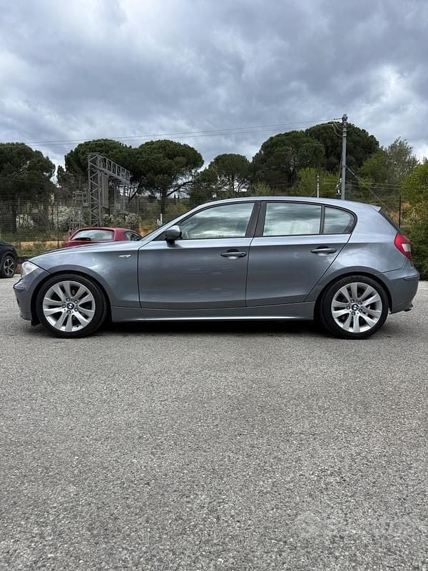 Usata BMW 120 M Sport 163 CV (119 kW) 2005 Grigio Utilitaria