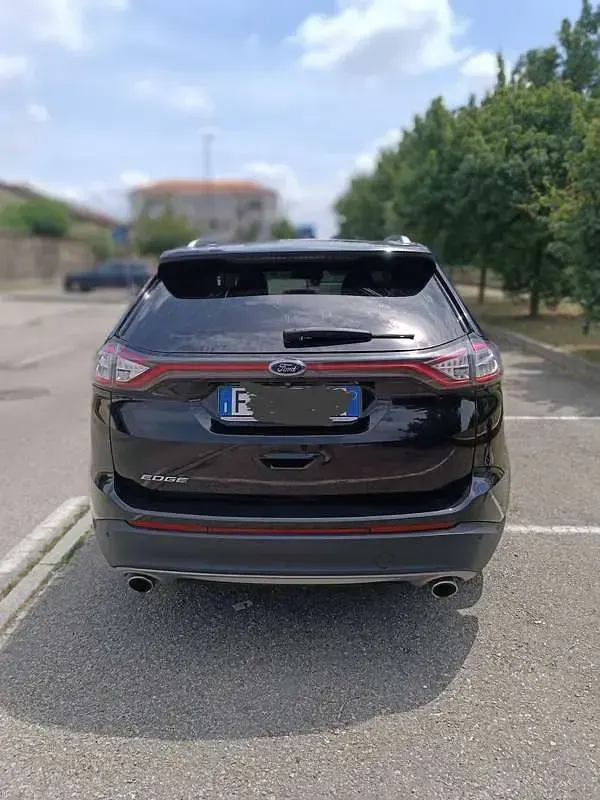 Usata Ford Edge Titanium S 209 CV (153 kW) 2017 Nero SUV