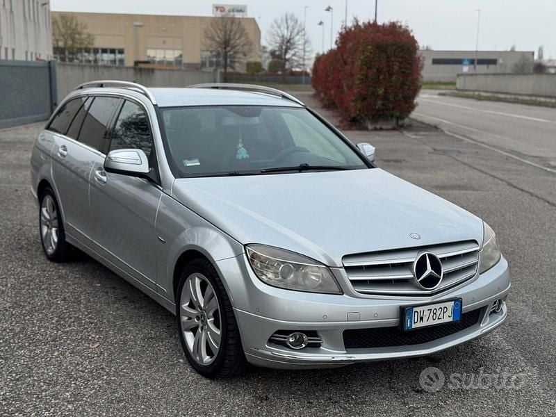 Usata Mercedes C220 170 CV (125 kW) 2009 Grigio Station wagon