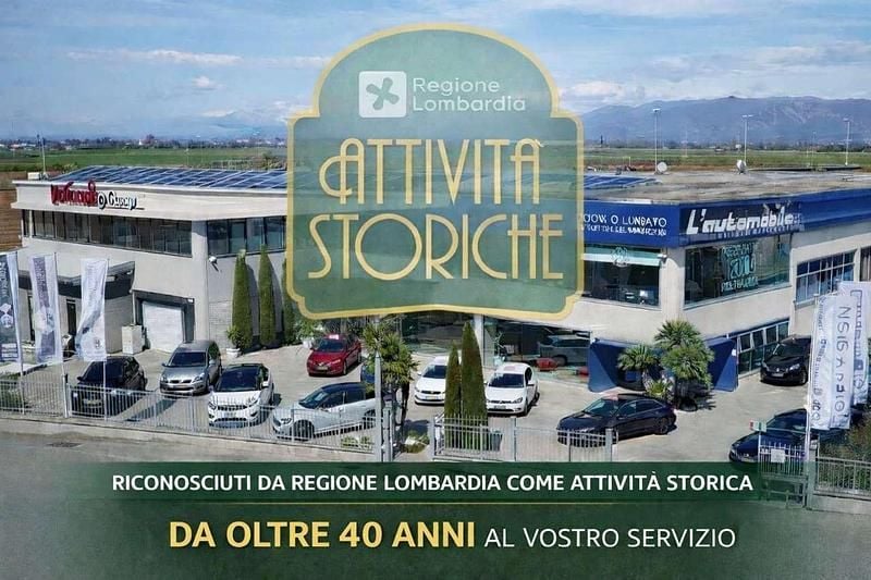 Usata Ford Tourneo Titanium 122 CV (89 kW) 2023 Bianco Furgone