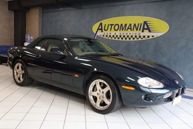 Verde Usata 2000 Jaguar XKR Cabrio | 33.900 € (Ottimo prezzo) - Immagine 1/4