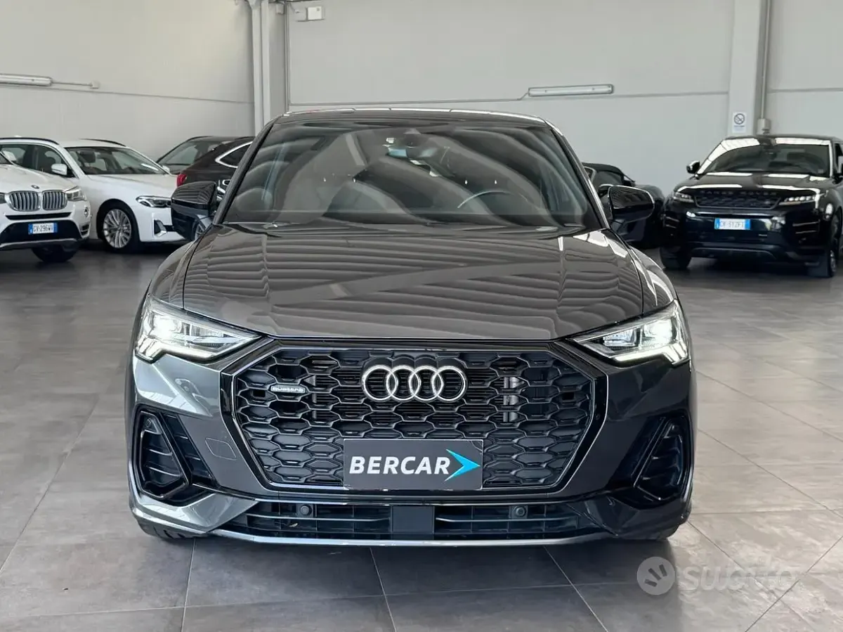 Usata Audi Q3 Sportback S-Line 245 CV (180 kW) 2022 Grigio SUV