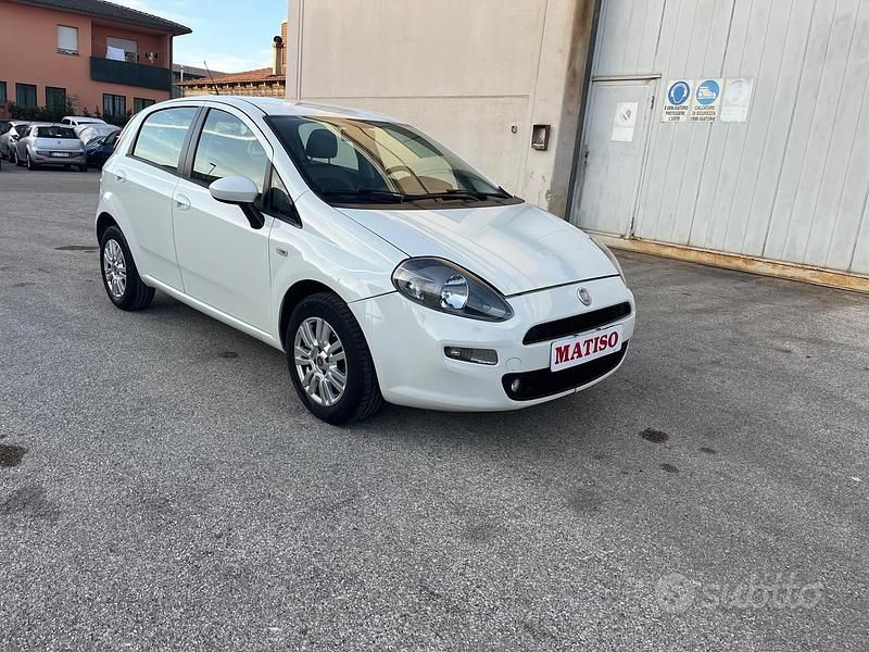 Usata Fiat Punto Evo 78 CV (57 kW) 2012 Bianco Utilitaria