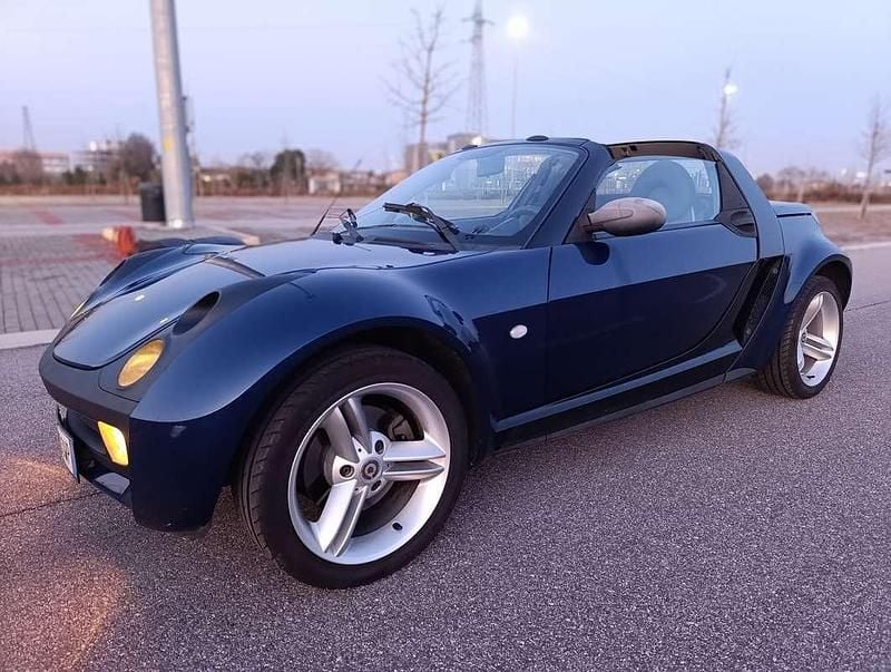 Usata Smart Roadster 61 CV (44 kW) 2003 Blu Cabrio
