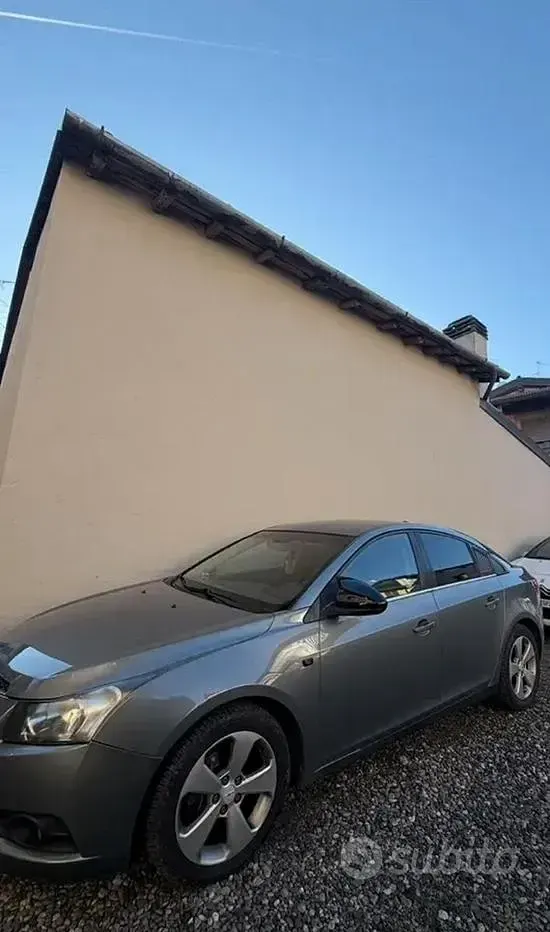 Usata Chevrolet Cruze 150 CV (110 kW) 2010 Grigio Berlina