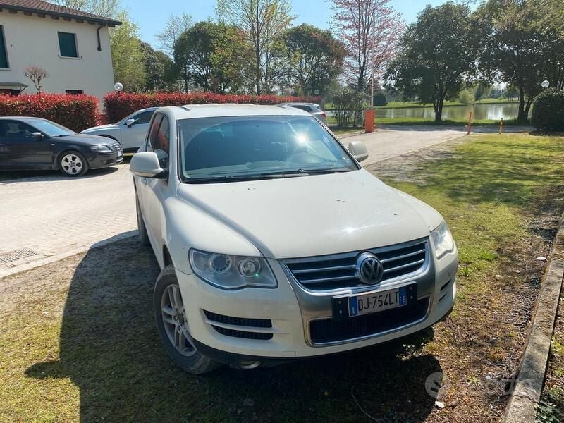 Usata 2007 VW Touareg SUV | 4500 € (Ottimo prezzo) - Immagine 1/4