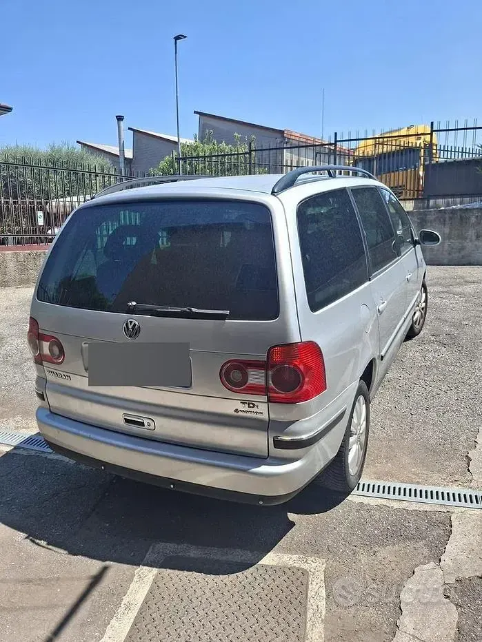 Usata VW Sharan 116 CV (85 kW) 2005 Grigio Monovolume