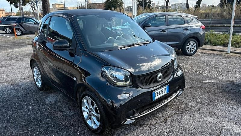 Usata Smart ForTwo Coupé 70 CV (51 kW) 2015 Nero Coupé