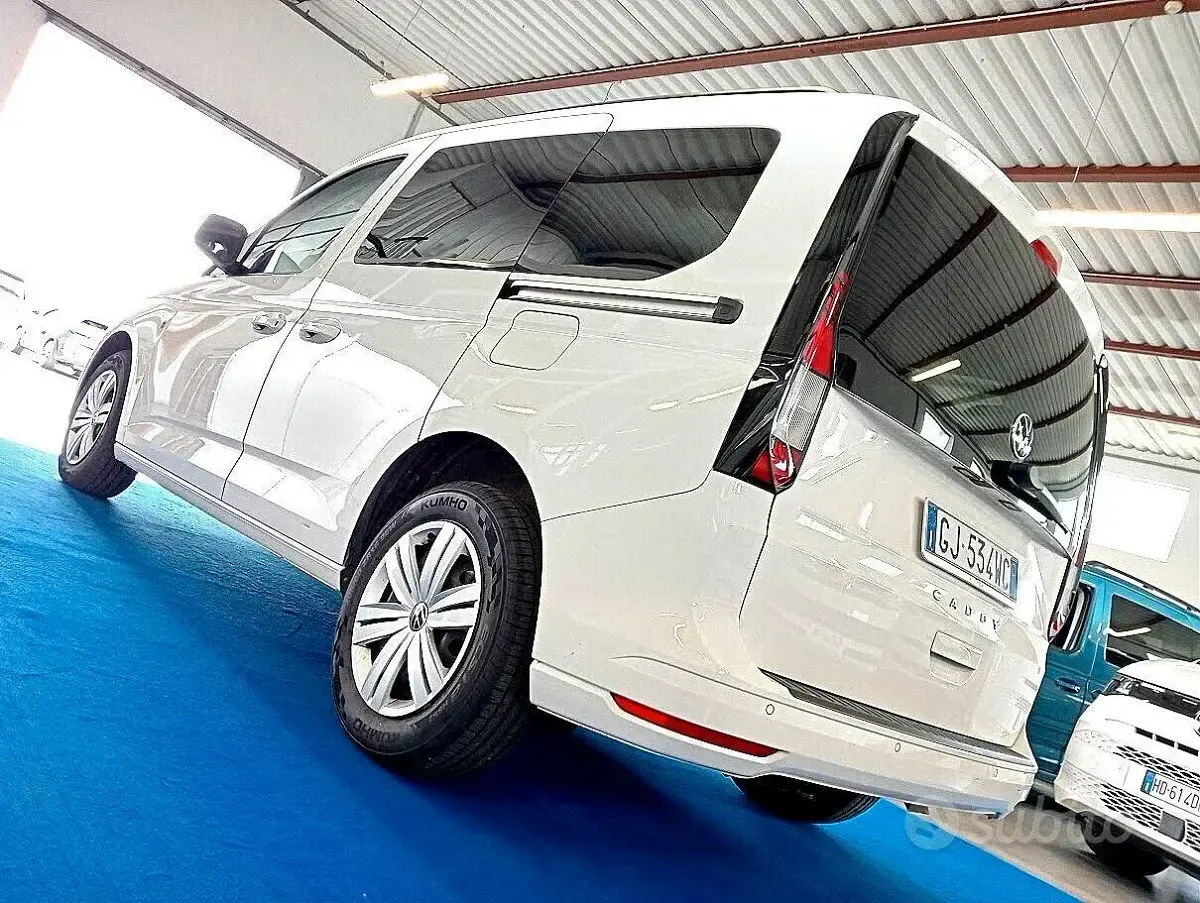 Usata VW Caddy Pro 102 CV (75 kW) 2022 Bianco candy Monovolume